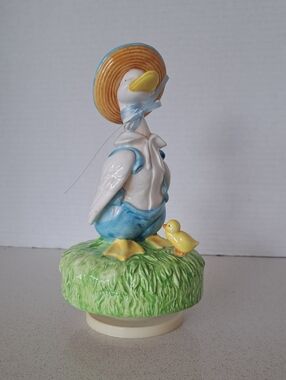 518 - Vintage 1982 Schmid Beatrix Potter Tom Kitten Musical Figurine Music Box